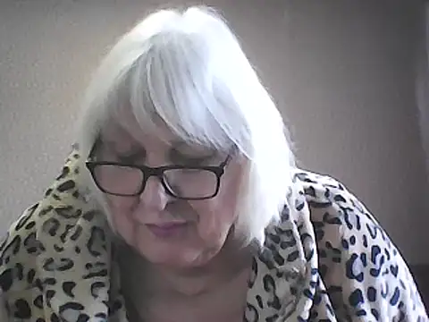 Alexia64231 online show from 1, 2, 2026