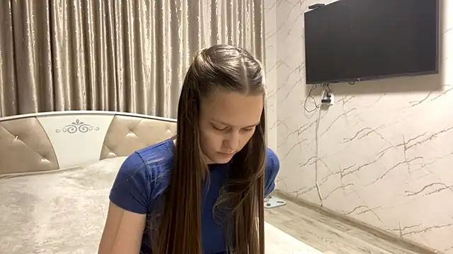 Snapshot of SoSweetGirl chatting on 9, 10, 2025 SoSweetGirl online show from 9, 10, 2025