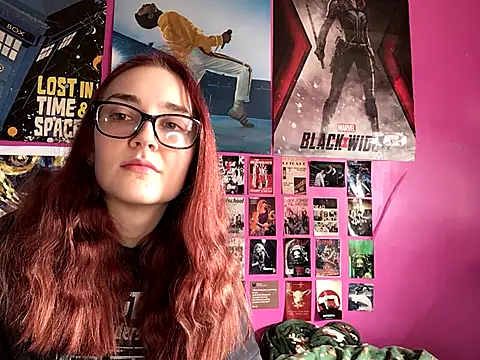 Snapshot of ivysplayhouse chatting on 5, 10, 2025 ivysplayhouse online show from 5, 10, 2025
