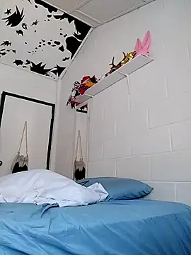 oxxy jean online show from 27, 2, 2026