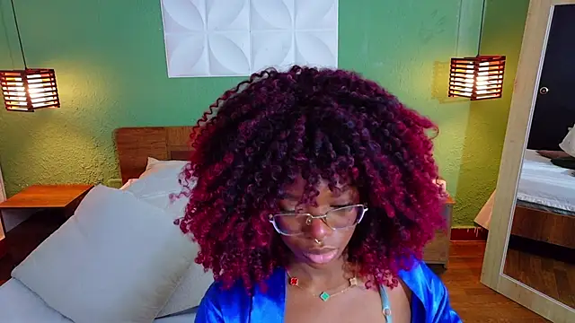 Snapshot of Chocolatte_dreams chatting on 30, 9, 2025 Chocolatte dreams online show from 30, 9, 2025