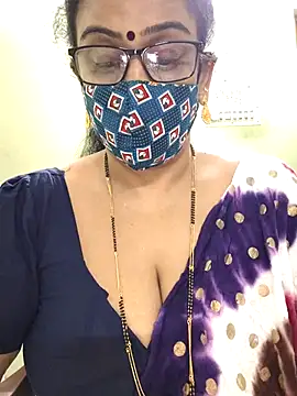 Snapshot of sweet-lotus chatting on 22, 11, 2025 sweet-lotus online show from 22, 11, 2025