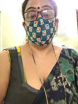 Snapshot of sweet-lotus chatting on 23, 11, 2025 sweet-lotus online show from 23, 11, 2025