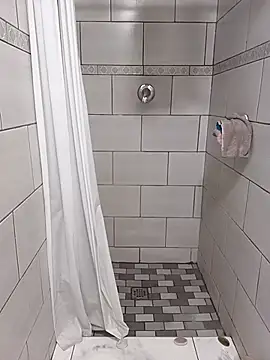 Snapshot of Babysex32 chatting on 8, 11, 2025 Babysex32 online show from 8, 11, 2025