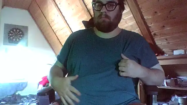 Snapshot of chubbyDavid1998 chatting on 12, 9, 2025 chubbyDavid1998 online show from 12, 9, 2025