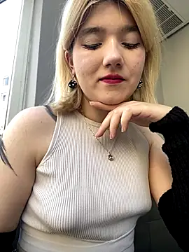 Snapshot of Cherry___Blossom chatting on 11, 9, 2025 Cherry Blossom online show from 11, 9, 2025