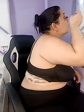 Snapshot of RachelCute1 chatting on 10, 10, 2025 RachelCute1 online show from 10, 10, 2025