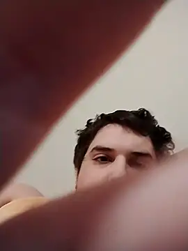 Snapshot of Breyyyyyyyy chatting on 27, 10, 2025 Breyyyyyyyy online show from 27, 10, 2025