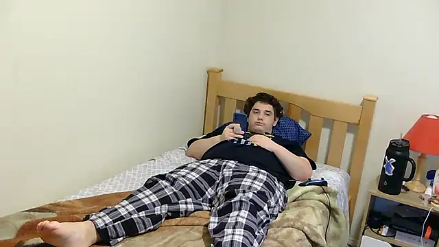 Snapshot of Breyyyyyyyy chatting on 1, 11, 2025 Breyyyyyyyy online show from 1, 11, 2025