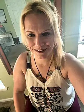 RhondaRump online show from 20, 9, 2025