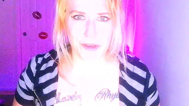 Snapshot of RhondaRump chatting on 30, 3, 2026 RhondaRump online show from 30, 3, 2026