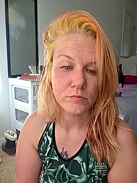 Snapshot of RhondaRump chatting on 3, 4, 2026 RhondaRump online show from 3, 4, 2026