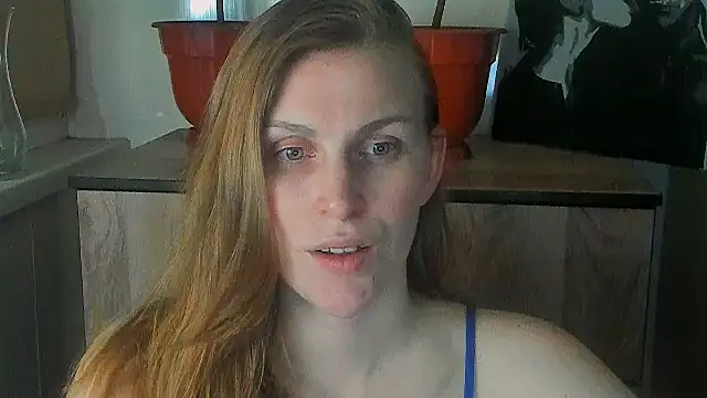 Snapshot of JuliaMuuun chatting on 26, 5, 2026 JuliaMuuun online show from 26, 5, 2026