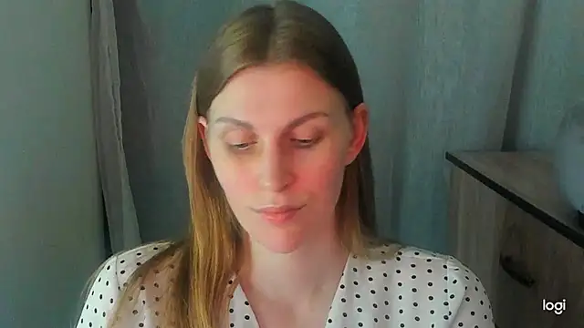 Snapshot of JuliaMuuun chatting on 26, 6, 2026 JuliaMuuun online show from 26, 6, 2026