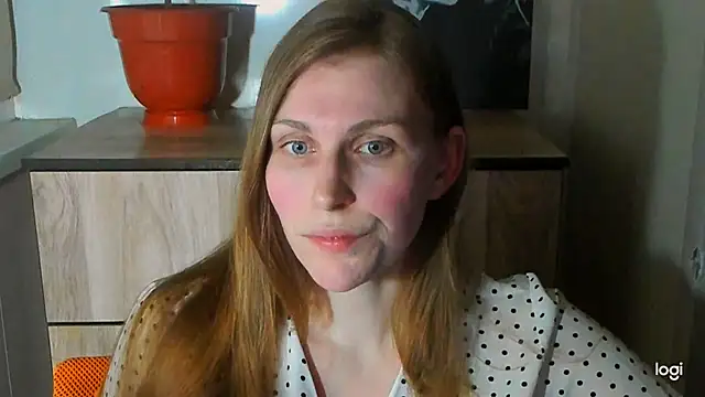 Snapshot of JuliaMuuun chatting on 13, 7, 2026 JuliaMuuun online show from 13, 7, 2026