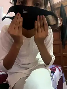 Snapshot of Sandhya_77 chatting on 14, 10, 2025 Sandhya 77 online show from 14, 10, 2025