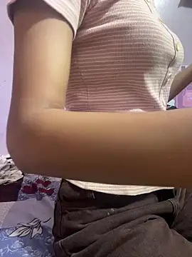 Snapshot of Sandhya_77 chatting on 8, 4, 2026 Sandhya 77 online show from 8, 4, 2026