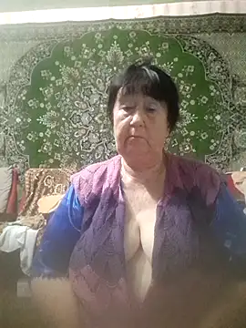 CrystalLime6411 online show from 15, 9, 2025