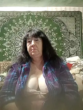 CrystalLime6411 online show from 3, 10, 2025