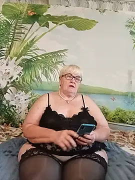 VioletSweet5566 online show from 12, 7, 2026