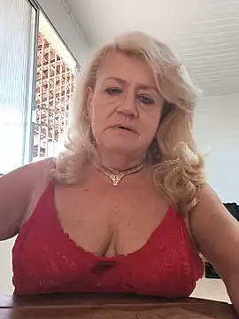 Snapshot of Belladama61 chatting on 20, 7, 2026 Belladama61 online show from 20, 7, 2026
