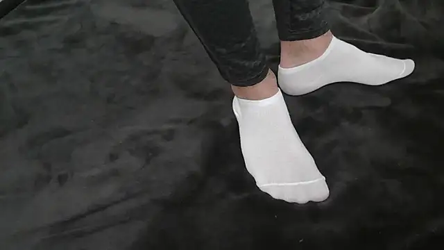 H0rnyCutie online show from 26, 11, 2025