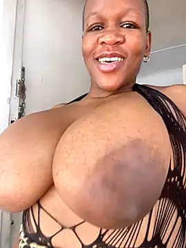 Snapshot of Ozimpho chatting on 6, 10, 2025 Ozimpho online show from 6, 10, 2025
