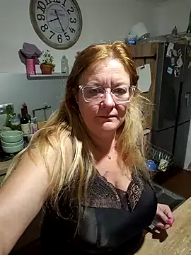 Snapshot of Misspapillon1840 chatting on 28, 11, 2025 Misspapillon1840 online show from 28, 11, 2025