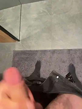 Snapshot of cumshot_foryou chatting on 5, 4, 2026 cumshot foryou online show from 5, 4, 2026