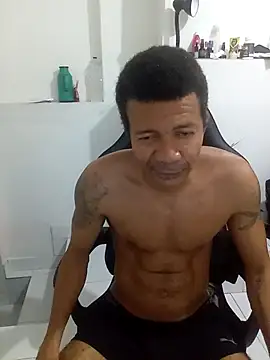 Snapshot of moreno25centimetro chatting on 10, 9, 2025 moreno25centimetro online show from 10, 9, 2025