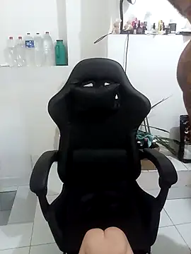 Snapshot of moreno25centimetro chatting on 12, 9, 2025 moreno25centimetro online show from 12, 9, 2025