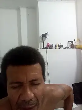 Snapshot of moreno25centimetro chatting on 18, 9, 2025 moreno25centimetro online show from 18, 9, 2025