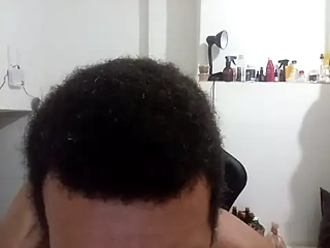 Snapshot of moreno25centimetro chatting on 7, 10, 2025 moreno25centimetro online show from 7, 10, 2025