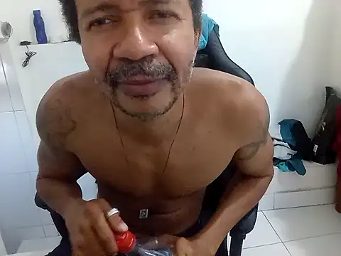 Snapshot of moreno25centimetro chatting on 25, 10, 2025 moreno25centimetro online show from 25, 10, 2025