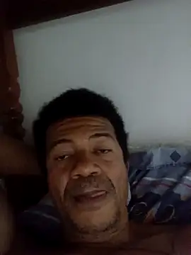 Snapshot of moreno25centimetro chatting on 22, 11, 2025 moreno25centimetro online show from 22, 11, 2025