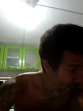 Snapshot of moreno25centimetro chatting on 26, 11, 2025 moreno25centimetro online show from 26, 11, 2025