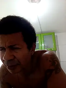 Snapshot of moreno25centimetro chatting on 1, 12, 2025 moreno25centimetro online show from 1, 12, 2025