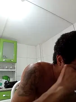 Snapshot of moreno25centimetro chatting on 2, 12, 2025 moreno25centimetro online show from 2, 12, 2025