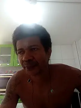 Snapshot of moreno25centimetro chatting on 18, 12, 2025 moreno25centimetro online show from 18, 12, 2025