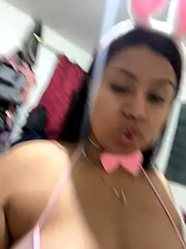 Snapshot of naomy26 chatting on 6, 11, 2025 naomy26 online show from 6, 11, 2025