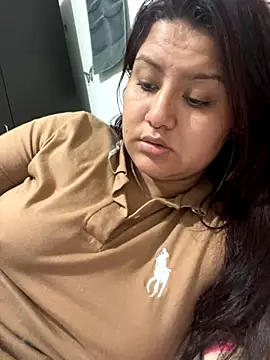 Snapshot of naomy26 chatting on 8, 11, 2025 naomy26 online show from 8, 11, 2025