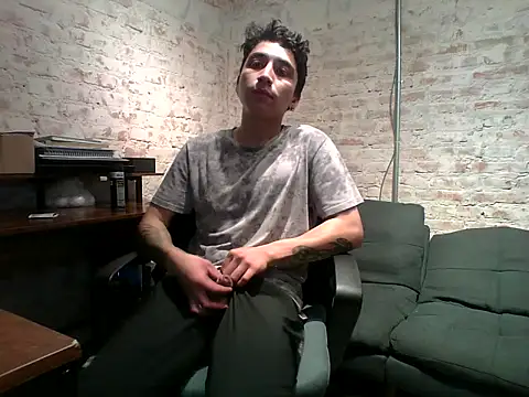 Molly Erik online show from 2, 3, 2026