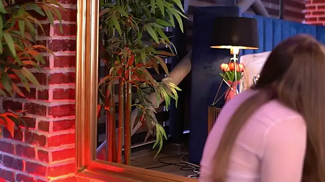 MillaSerene online show from 5, 12, 2025