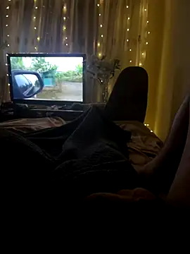 Snapshot of LuckyGirlfriends chatting on 23, 11, 2025 LuckyGirlfriends online show from 23, 11, 2025