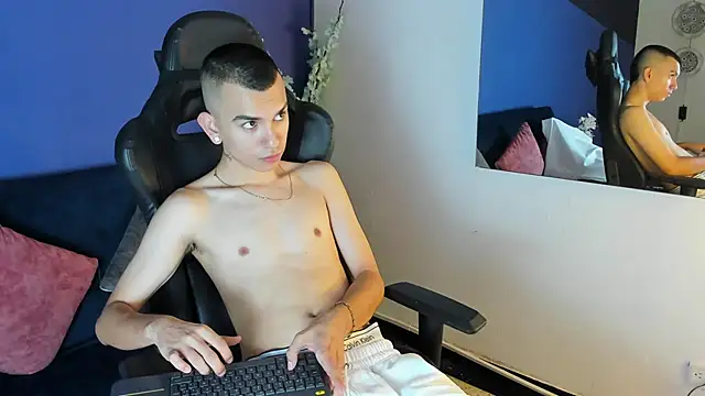 RowanCley online show from 11, 11, 2025