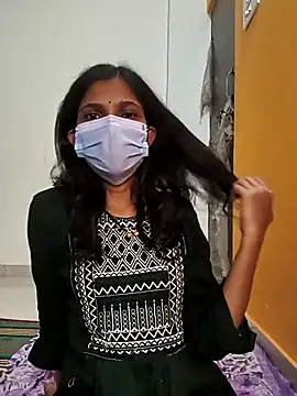 Shivani2002 online show from 30, 11, 2025