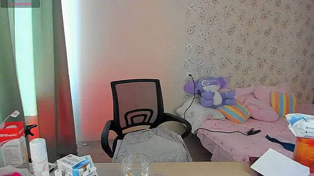 Alice next door online show from 17, 4, 2026