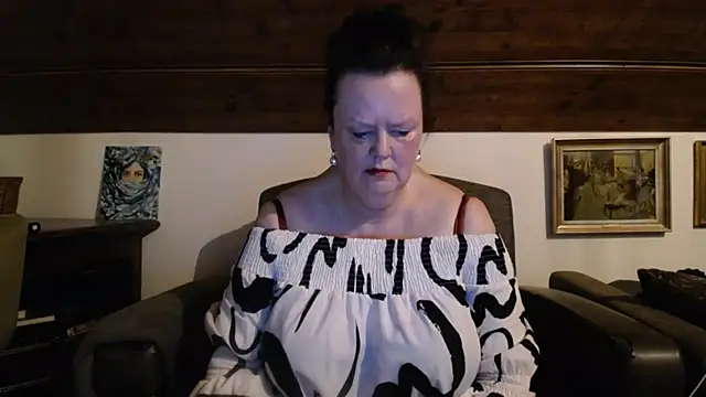 Snapshot of TiffanyMature chatting on 21, 6, 2026 TiffanyMature online show from 21, 6, 2026