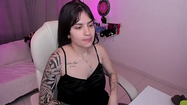 Snapshot of kurito_ chatting on 8, 10, 2025 kurito online show from 8, 10, 2025