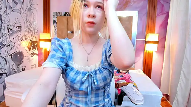 Melody Lolii online show from 17, 9, 2025